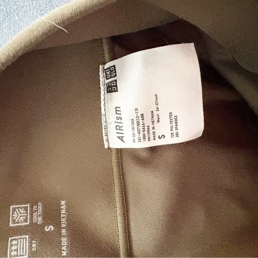 Uniqlo AIRism Ultra Stretch Biker Shorts army green High Rise Activewear Size S